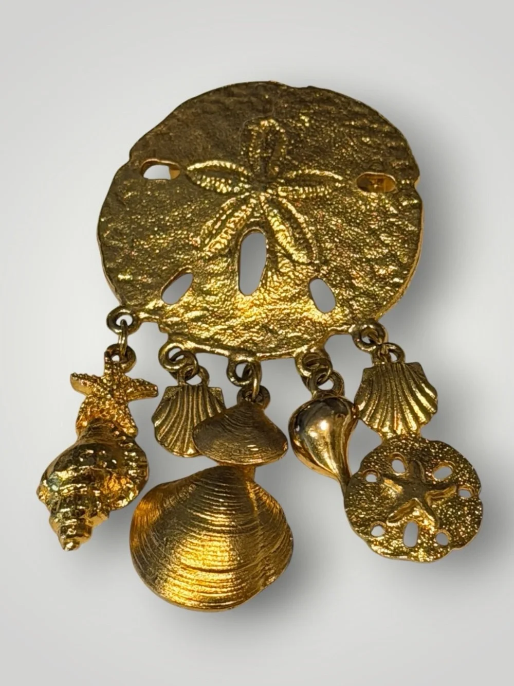 Vintage Gold Tone Sand Dollar Seashell Dangle Charm Brooch 3 Inch